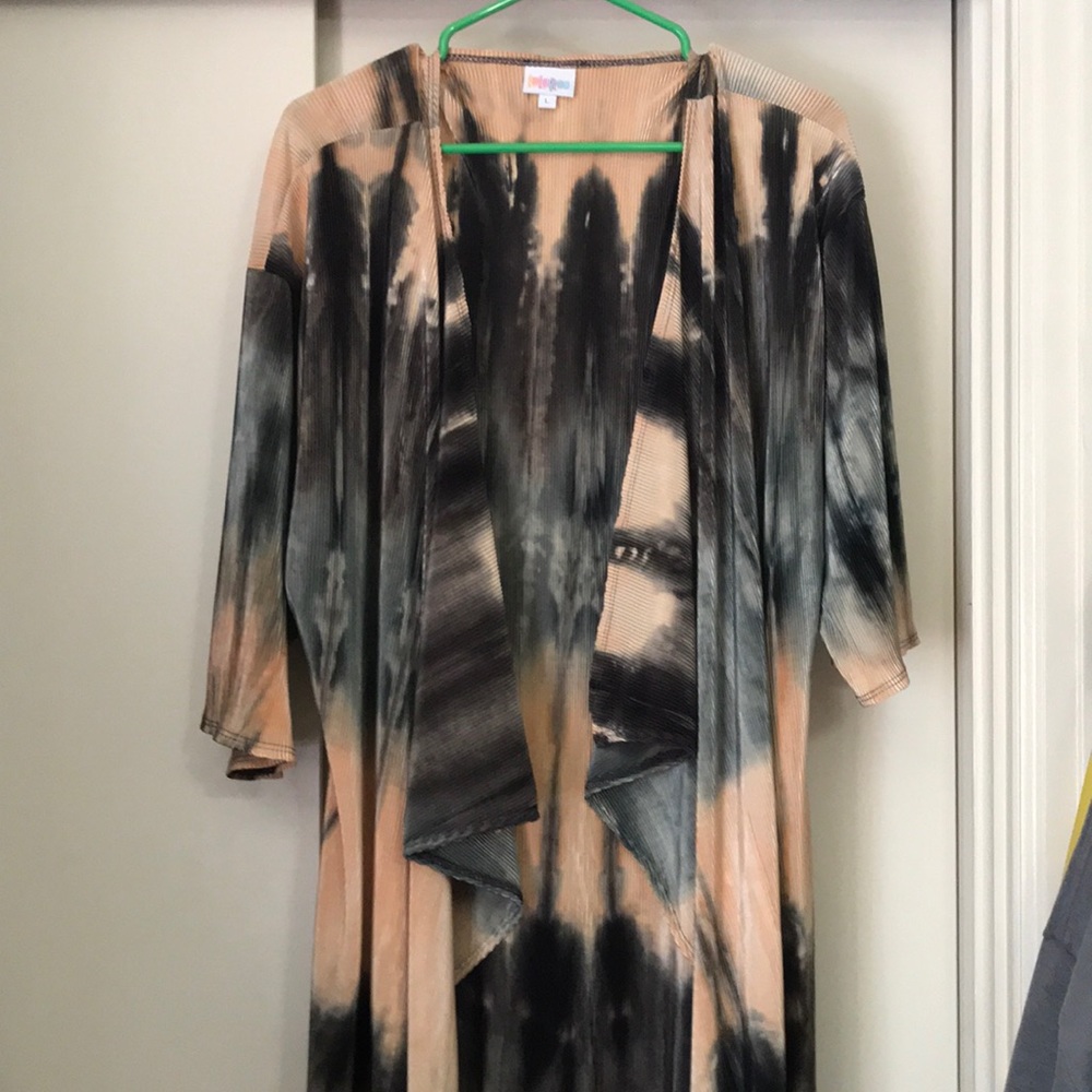 Long open shawl